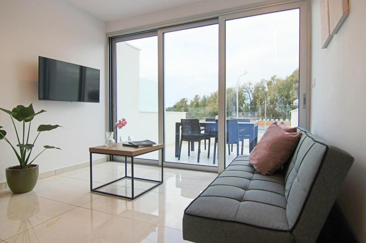 Phaedrus Living - Seaside Luxury Flat Harbour 108 Apartment Paphos Ngoại thất bức ảnh