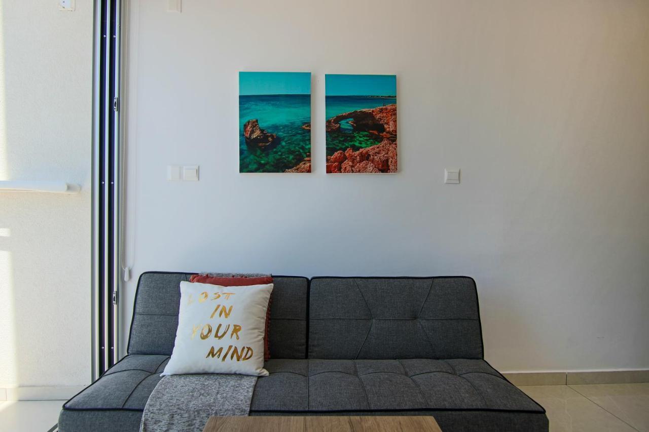 Phaedrus Living - Seaside Luxury Flat Harbour 108 Apartment Paphos Ngoại thất bức ảnh